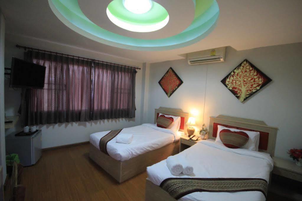 Home Place Hotel Τσιάνγκ Μάι Εξωτερικό φωτογραφία